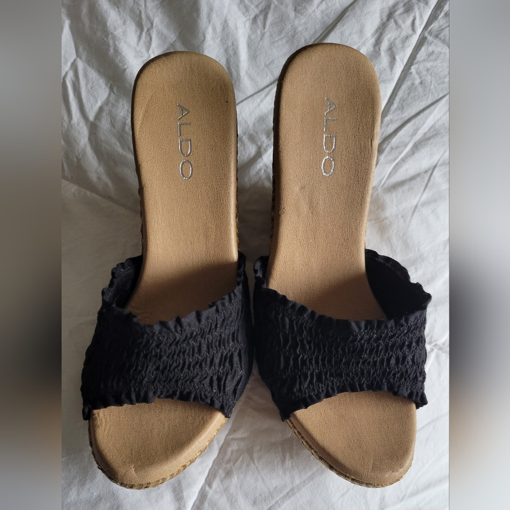 ALDO wedge sandals, sz 39 EU, sz 8 US